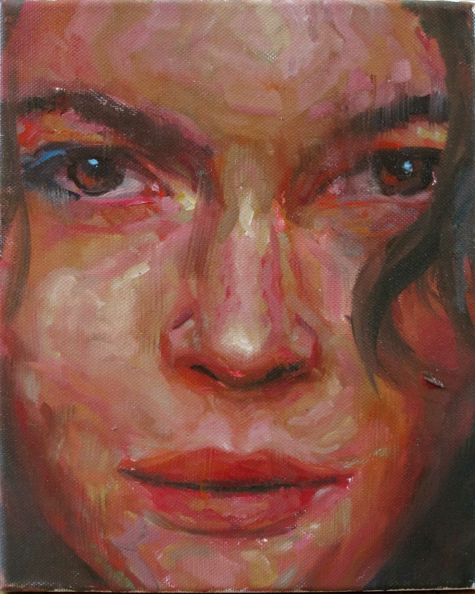 PORTRAIT DE FEMME DE FACE